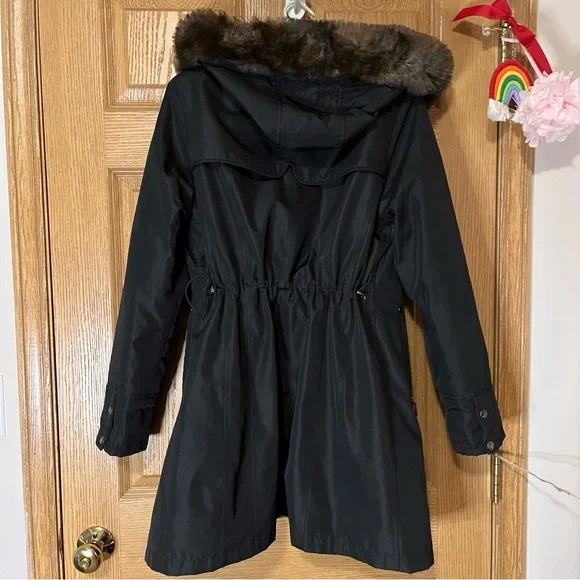 Long black platinum brand fur lined winter coat - Picture 5 of 6